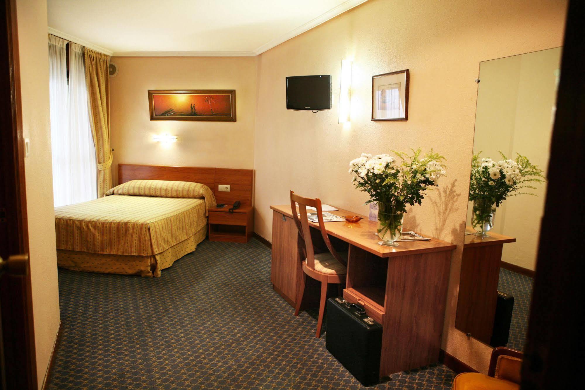 Hotel Las Anclas El Astillero Buitenkant foto